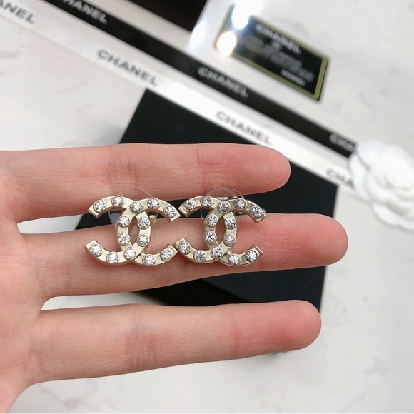 CHANEL CC Rhinestone Crystal Stud Pearl Earrings Champagne  Sparkling Chanel CC Stud Earrings